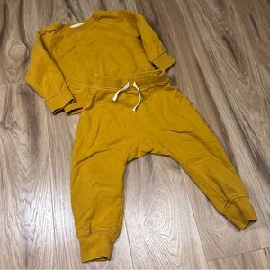 Gray label mustard sweat set size 1-2 years